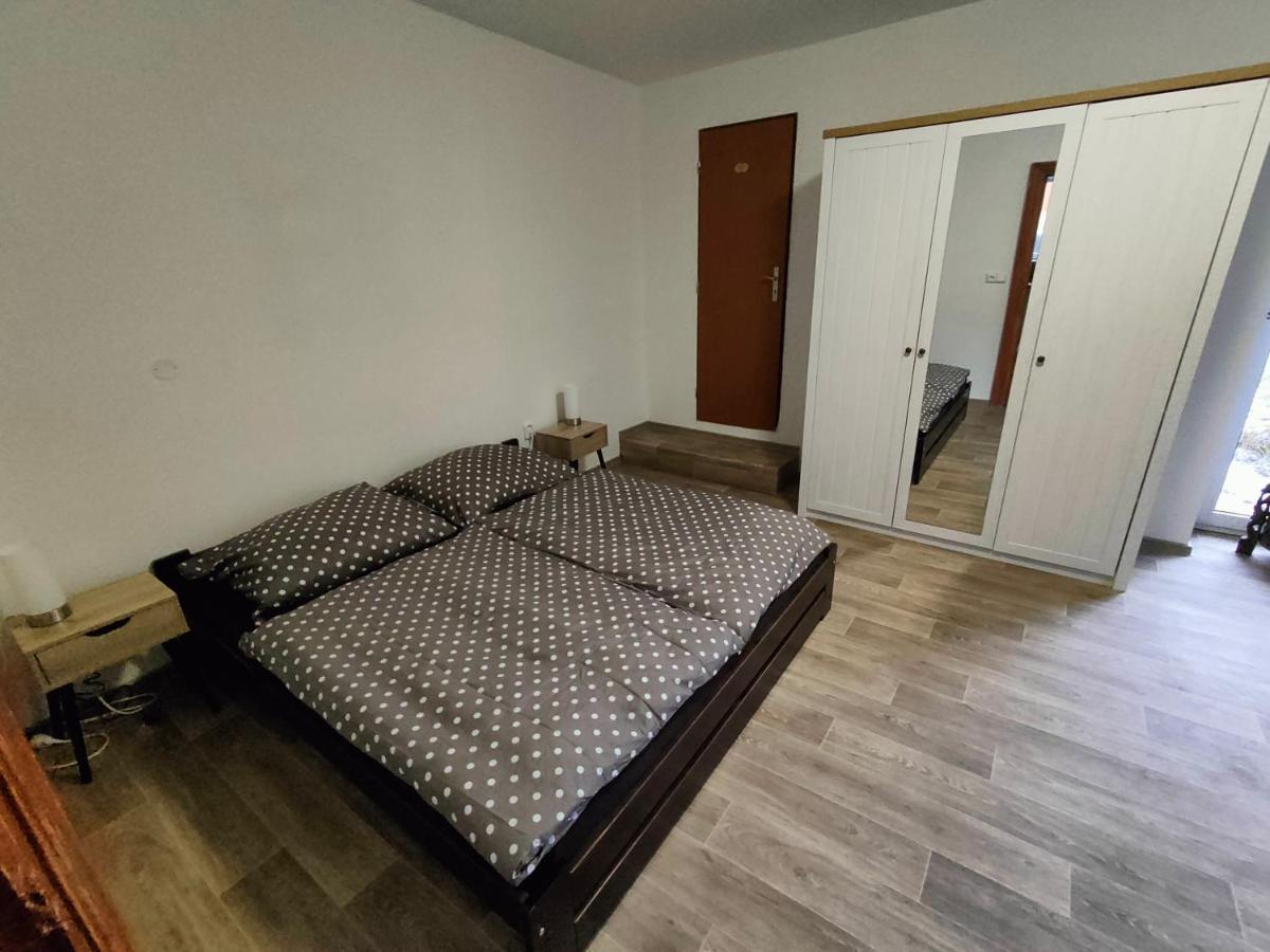 Apartmany Na Ceste Desná Exterior foto