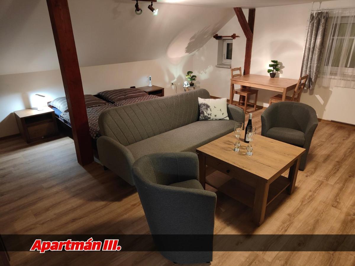 Apartmany Na Ceste Desná Exterior foto